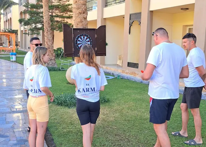Apartmanhotel In Elkarma & Aqua Park Gurdaka