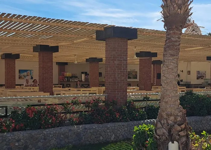 In Elkarma & Aqua Park Apartmanhotel 3*